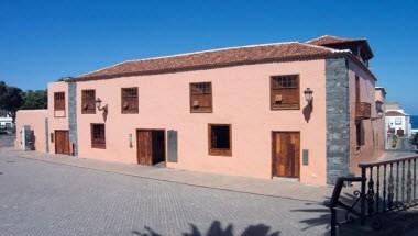 La Quinta Roja in Santa Cruz de Tenerife, ES