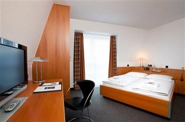 Hotel Plaza OHG in Duisburg, DE