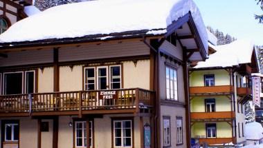 Snowboarders Palace in Davos, CH