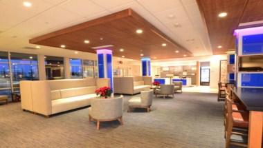 Holiday Inn Express & Suites Toledo West in Toledo, OH