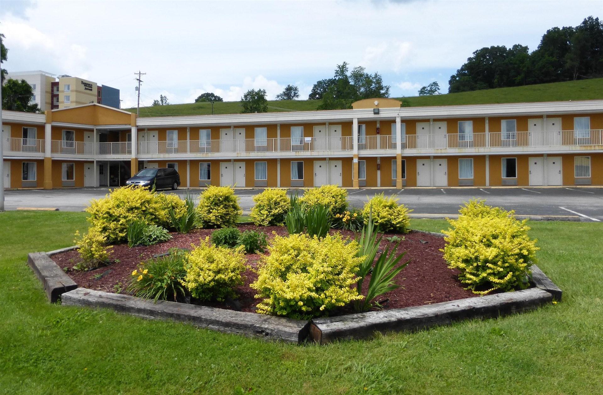 Red Roof Inn of Abingdon in Abingdon, VA