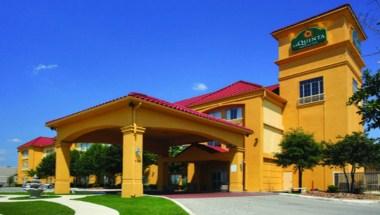 La Quinta Inn & Suites by Wyndham New Braunfels in New Braunfels, TX
