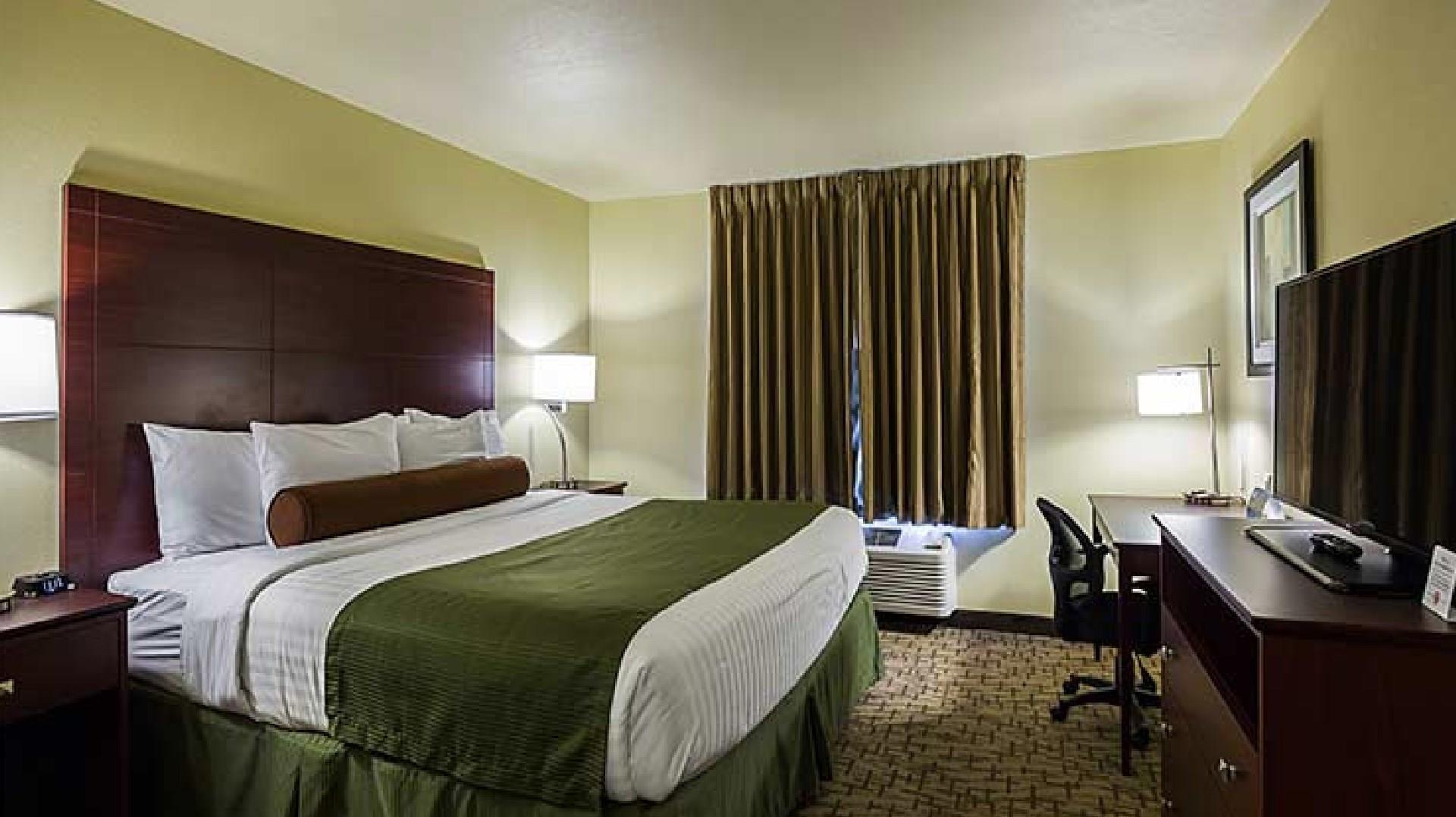 Cobblestone Hotel & Suites - Hutchinson, MN in Hutchinson, MN