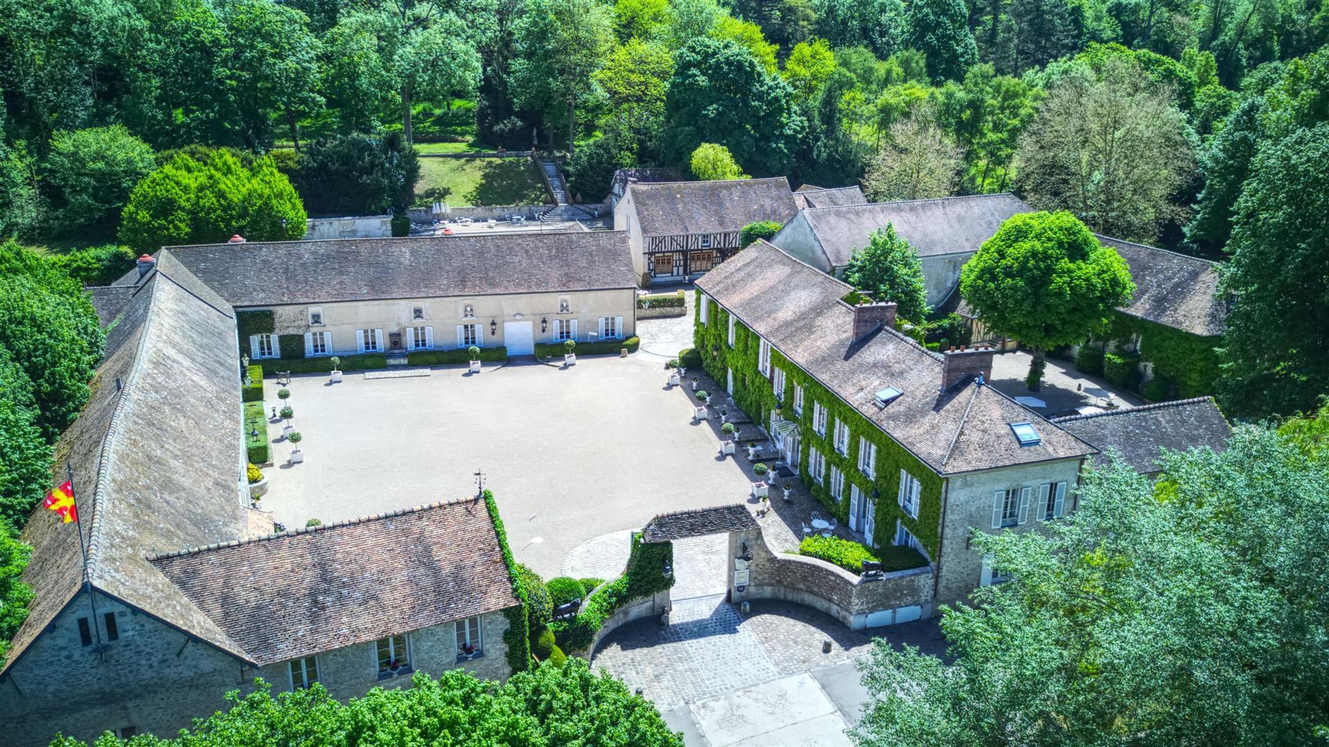 Grand"Maisons in Paris, FR