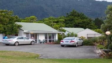 Pauanui Pines Motor Lounge in Pauanui, NZ