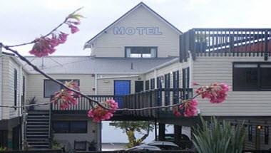 Pohutu Lodge in Rotorua, NZ
