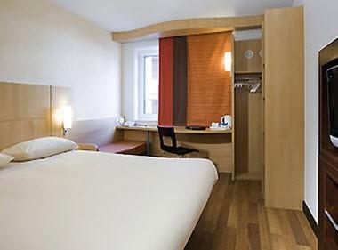 Hotel ibis London Luton Airport in Luton, GB1