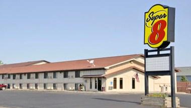 Super 8 by Wyndham Huron in Huron, SD