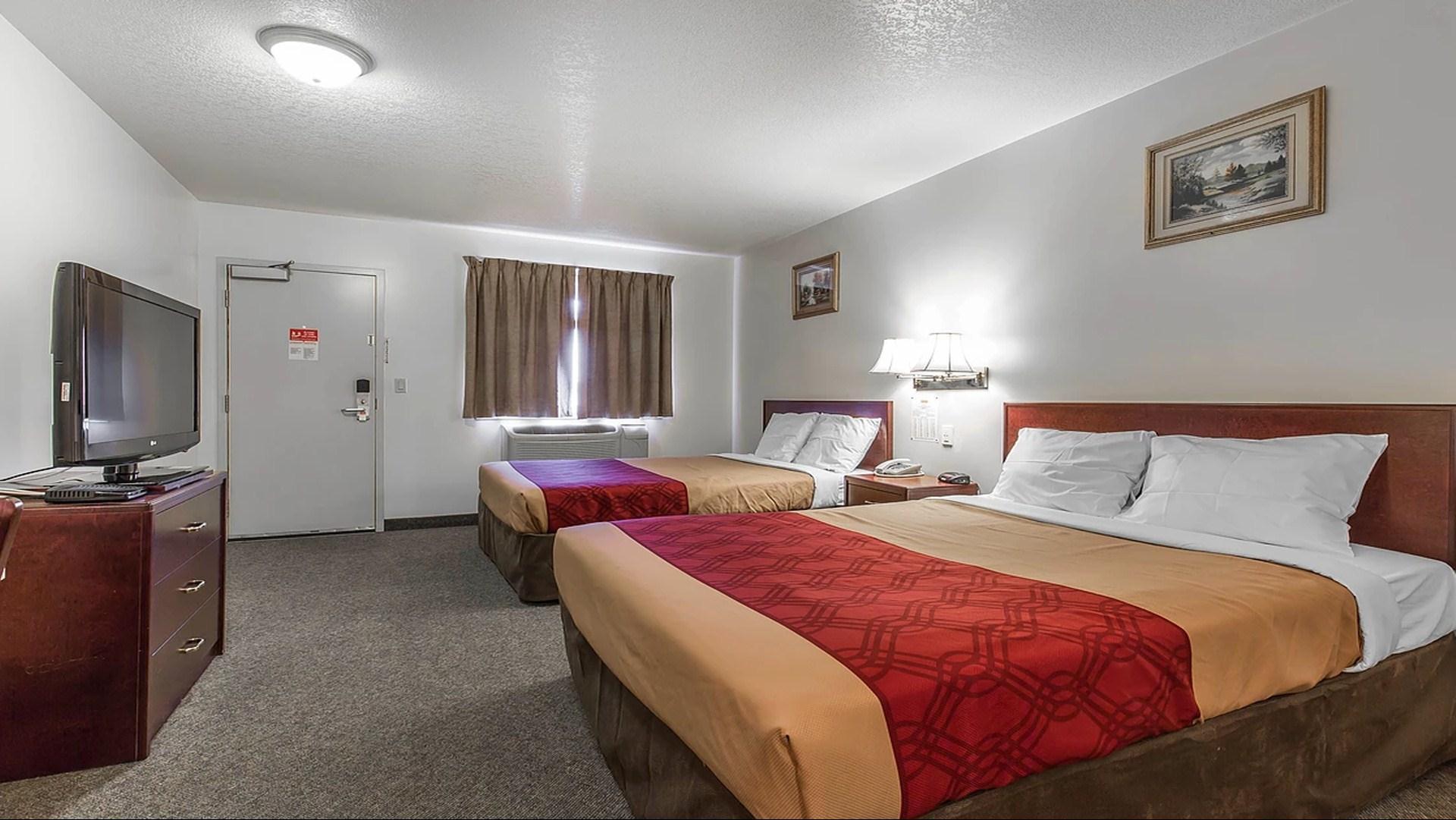 Empire Inn & Suites in Red Deer, AB