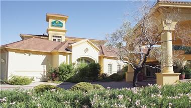 La Quinta Inn & Suites by Wyndham Phoenix Scottsdale in Scottsdale, AZ