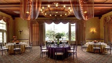 Altadena Town & Country Club in Altadena, CA