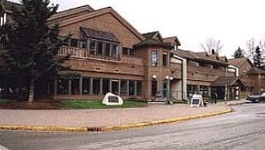 The Hawood Inn Lodge & Conference Centre in Waskesiu Lake, SK