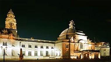 City Hall in Cardiff, GB3