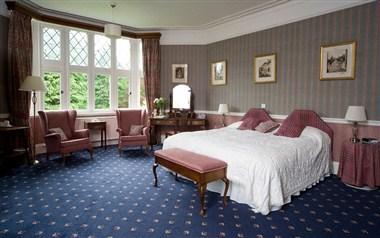 Kildrummy Castle Hotel in Alford, GB2