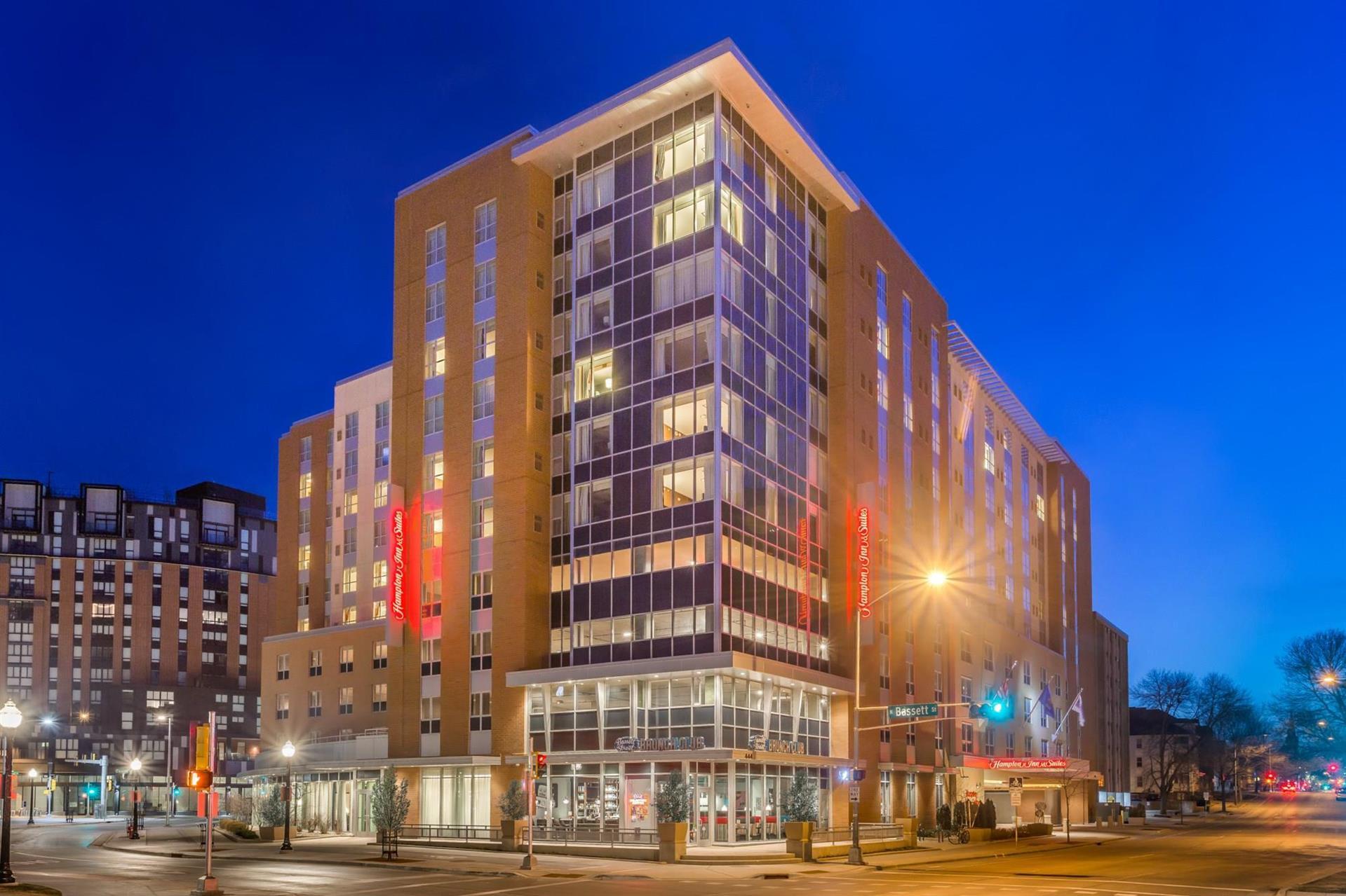 Hampton Inn & Suites Madison / Downtown in Madison, WI