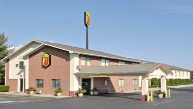 Super 8 by Wyndham Munfordville KY in Munfordville, KY