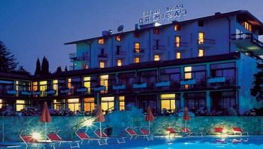 Park Hotel Casimiro Village in San Felice del Benaco, IT