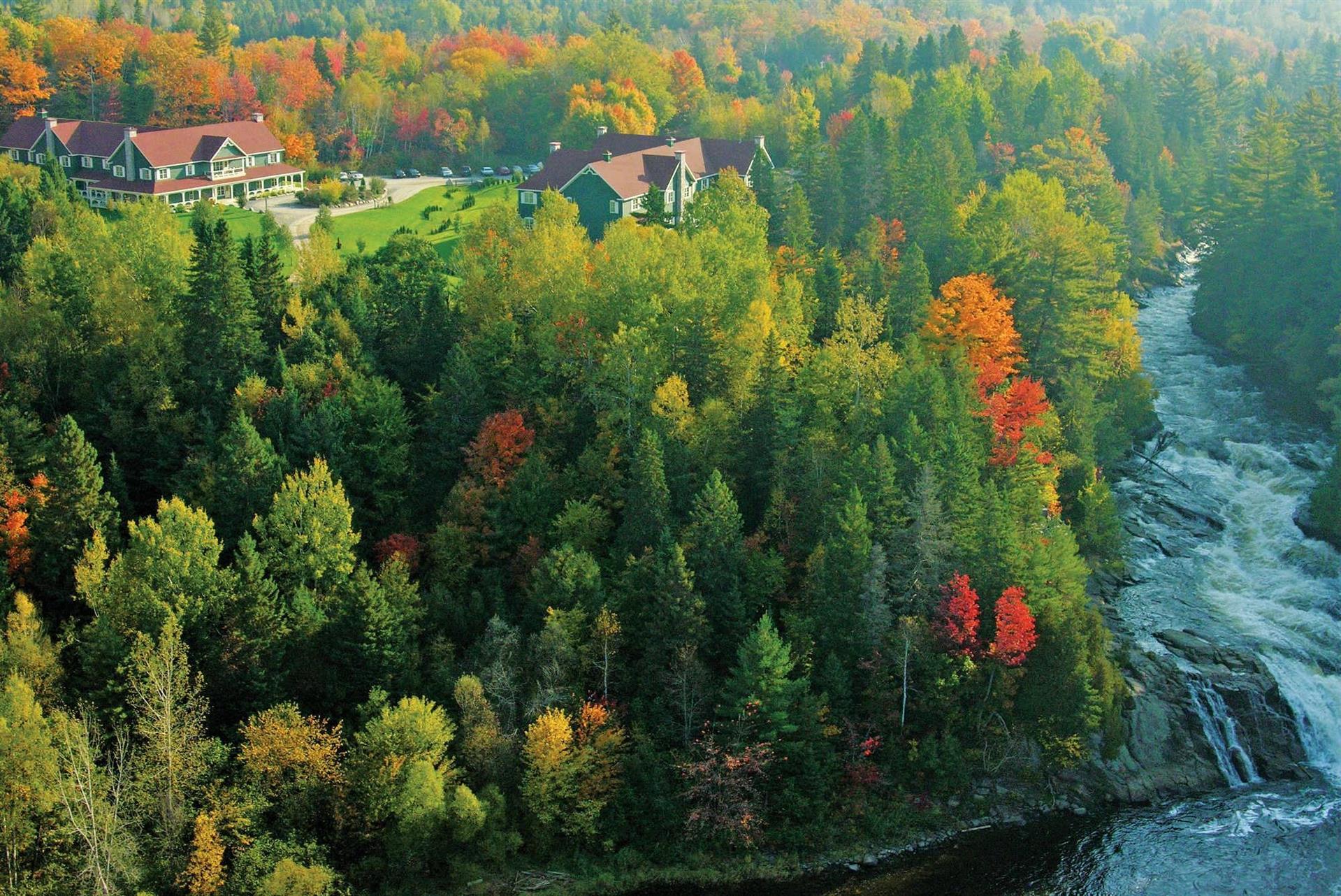 Le Baluchon Eco-resort in St. Paulin, QC