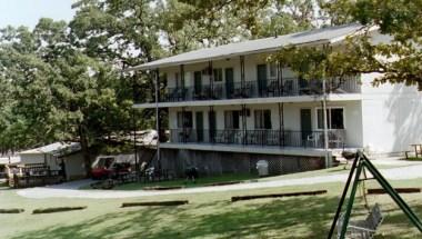 Schooner Creek Resort in Kimberling City, MO