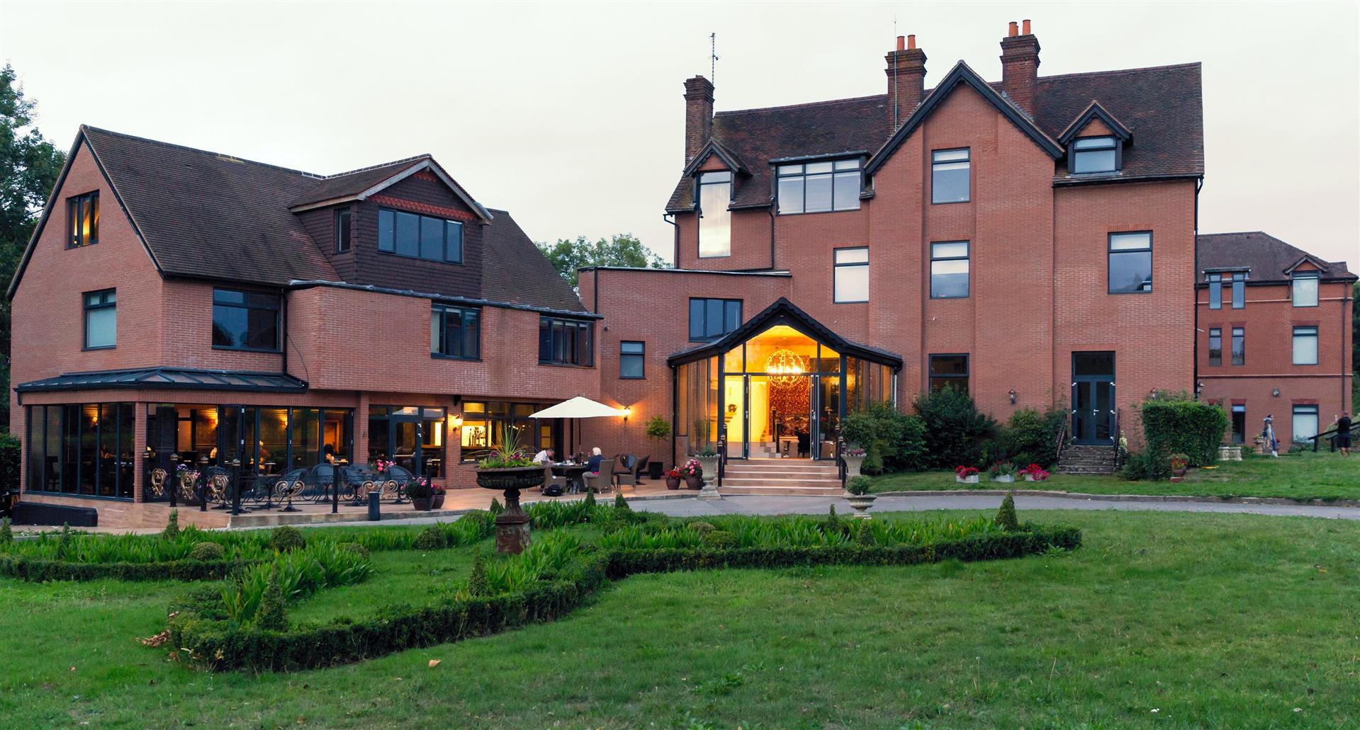 Guildford Manor Hotel & Spa in Guildford, GB1
