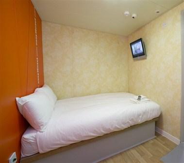 EasyHotel Luton, Guildford Street in Luton, GB1