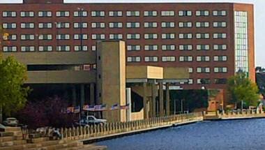 Oshkosh Waterfront Hotel & Conference Center in Oshkosh, WI