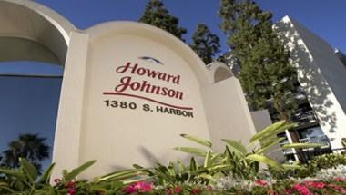 Howard Johnson by Wyndham Anaheim Hotel & Water Playground in Anaheim, CA