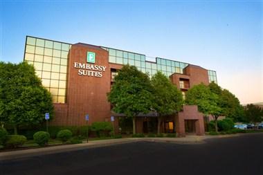 Embassy Suites by Hilton Detroit Livonia Novi in Livonia, MI