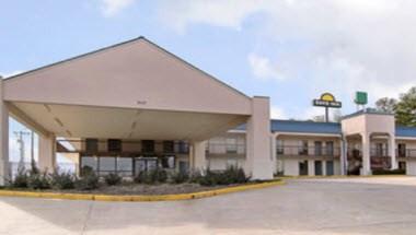 Days Inn by Wyndham Hernando in Hernando, MS