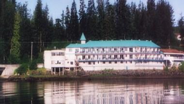 Glen Lyon Inn & Suites in Port Hardy, BC