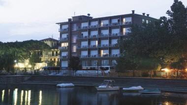 Hotel Lido - Lago Trasimeno in Passignano sul Trasimeno, IT