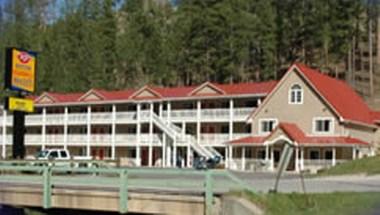 Keystone Boardwalk Inn & Suites in Keystone, SD