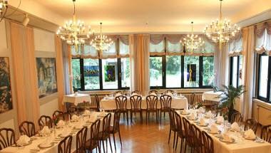 Hotel Restaurant Waldhaus in Birsfelden, CH