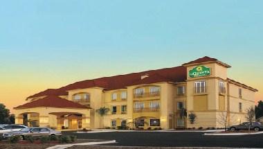 La Quinta Inn & Suites by Wyndham Savannah Airport - Pooler in Pooler, GA