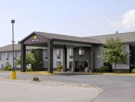 Days Inn & Suites by Wyndham Wausau in Wausau, WI