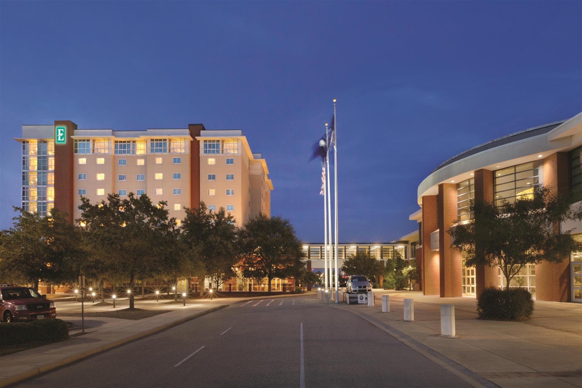 Embassy Suites by Hilton Charleston Airport Hotel & Convention Center in North Charleston, SC