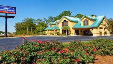 Howard Johnson by Wyndham Dothan in Dothan, AL