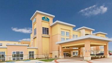 La Quinta Inn & Suites by Wyndham Burleson in Burleson, TX