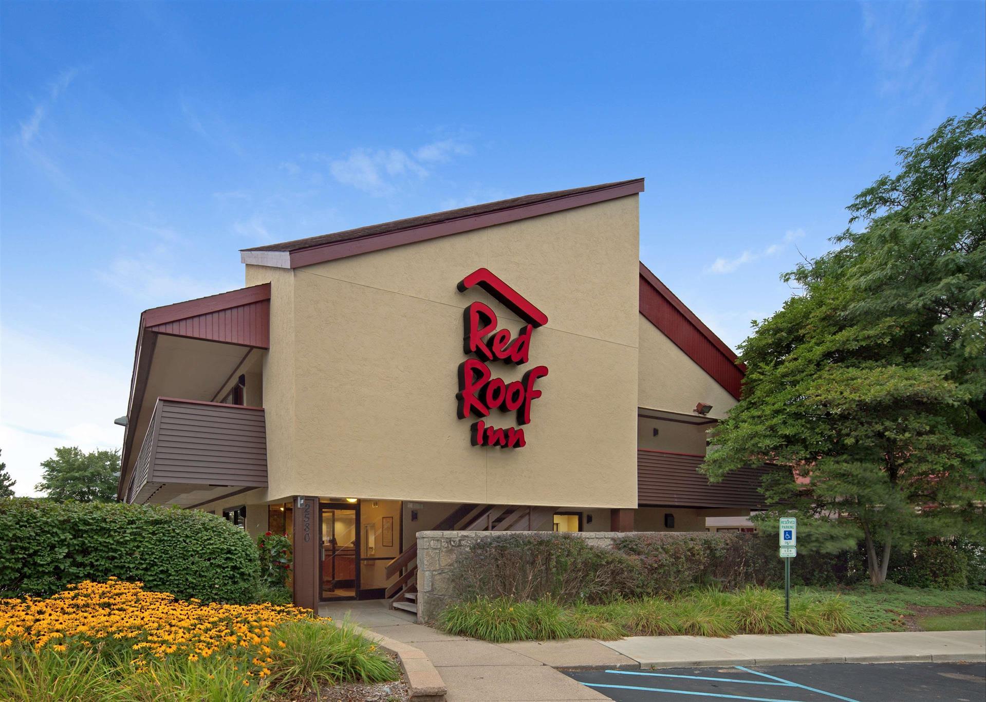 Red Roof Inn Detroit-Rochester Hills/ Auburn Hills in Rochester Hills, MI