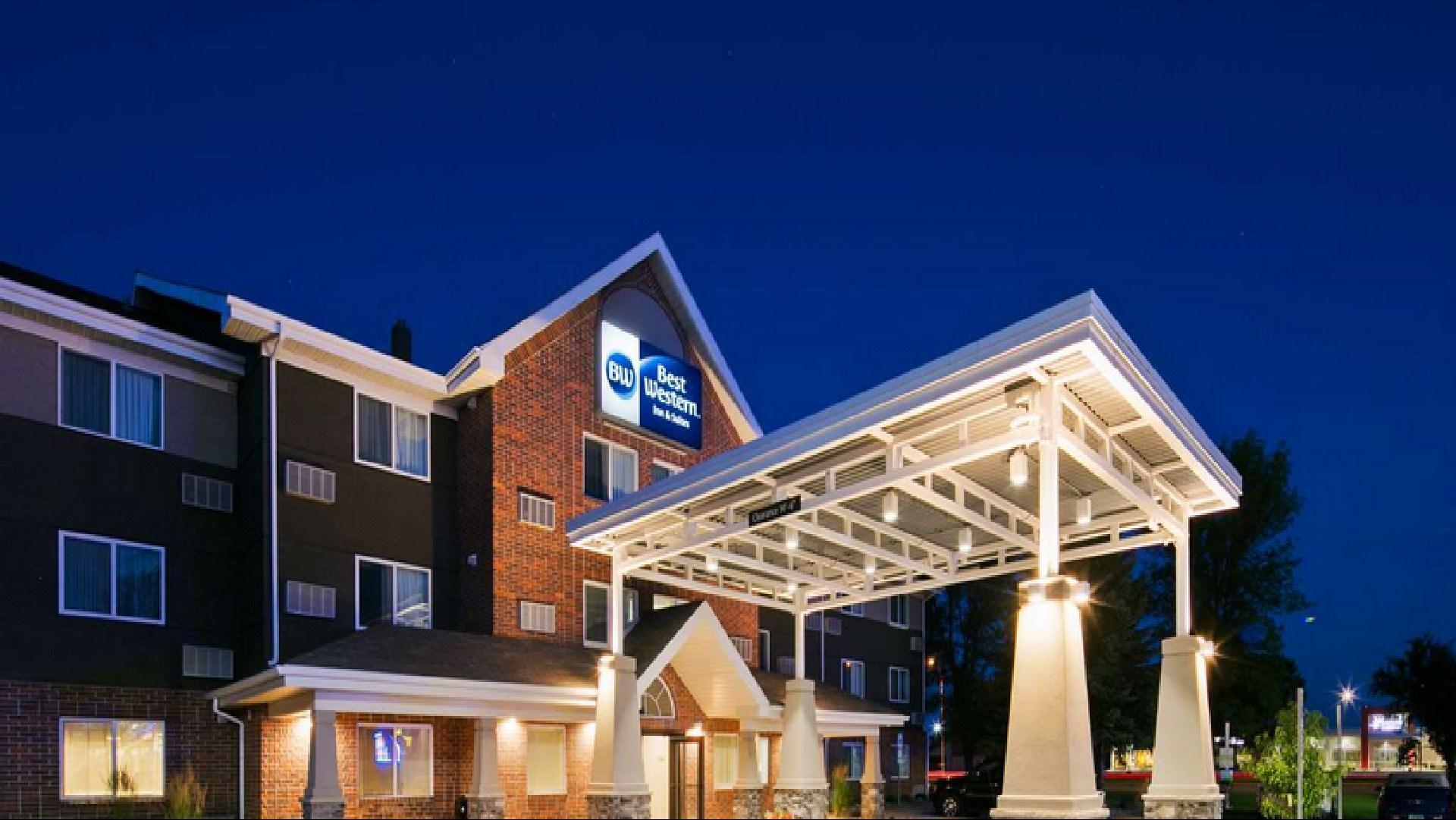 Best Western Harvest Inn & Suites in Grand Forks, NC