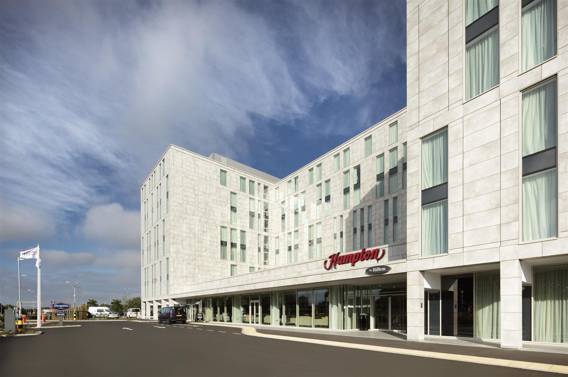 Hampton by Hilton London Stansted Airport in Stansted, GB1