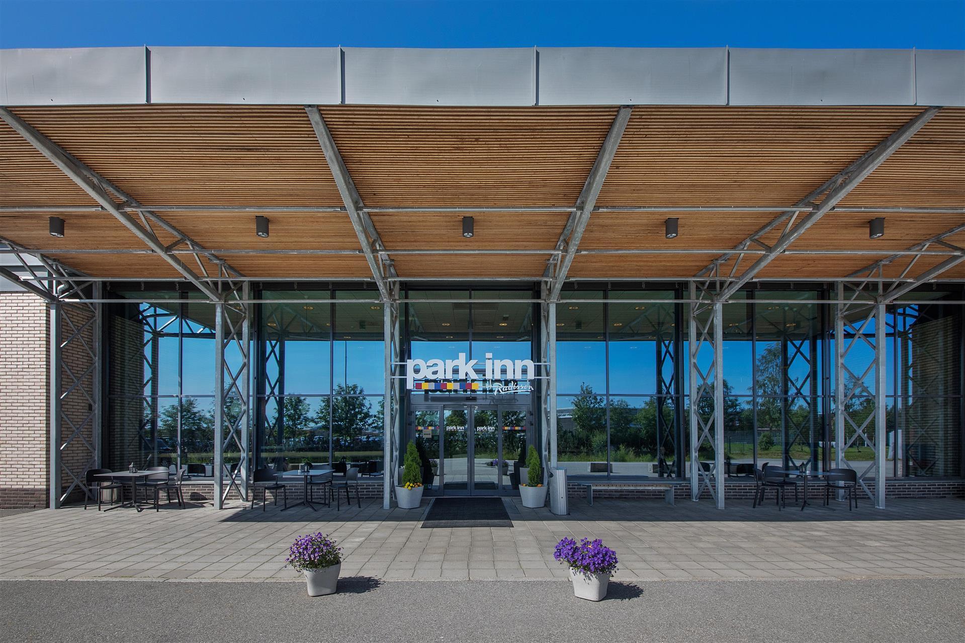 Park Inn by Radisson Oslo Airport Hotel West in Gardermoen, NO