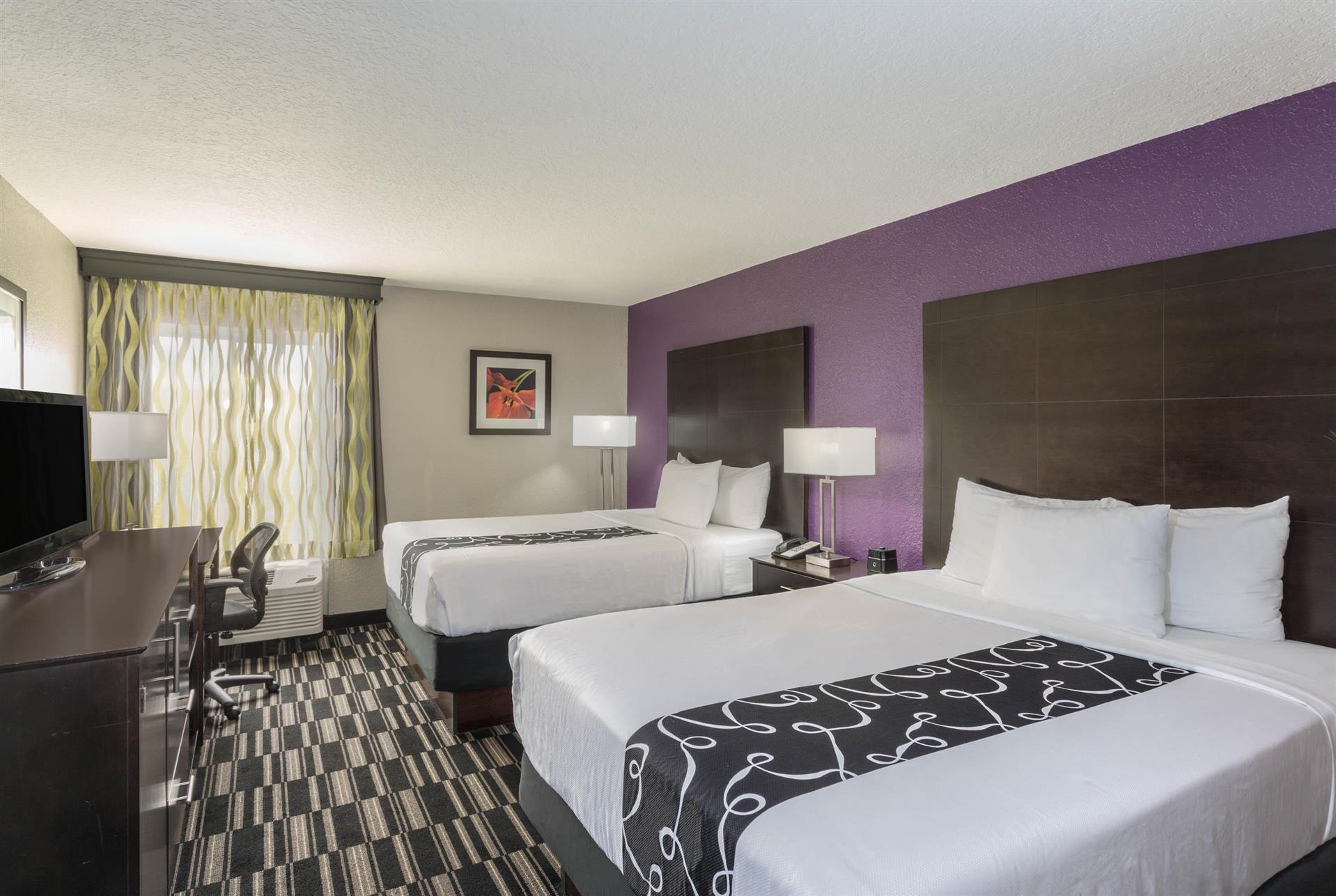La Quinta Inn & Suites by Wyndham Orlando Universal area in Orlando, FL
