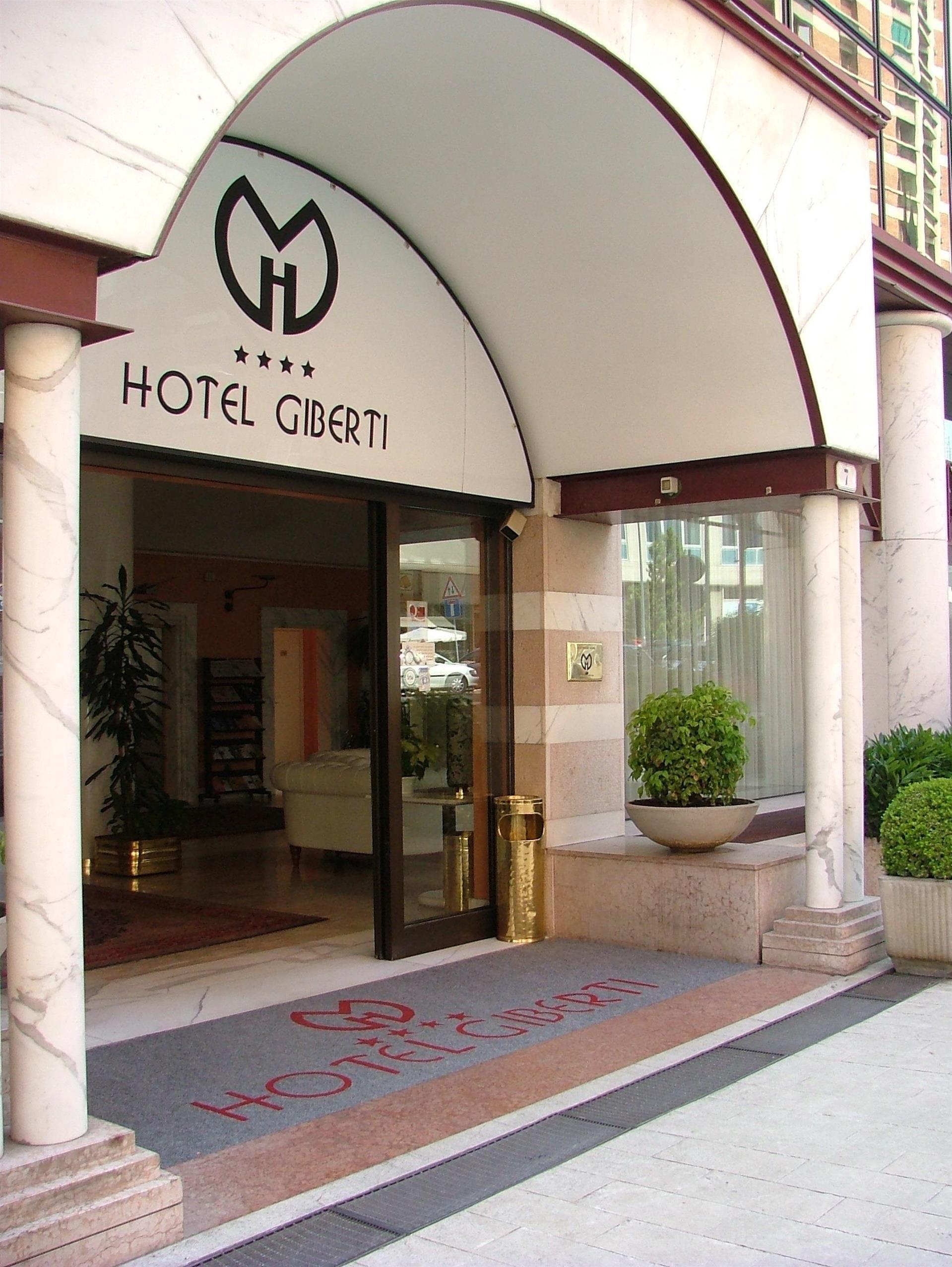 Hotel Giberti in Verona, IT