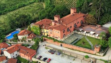 Castello Rosso in Costigliole Saluzzo, IT