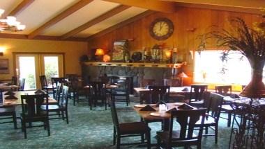 Farmstead Restaurant & Pub in Molalla, OR