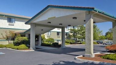 Super 8 by Wyndham Portland Airport in Portland, OR