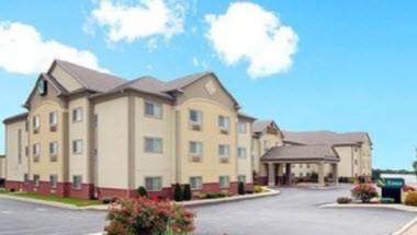 Quality Inn and Suites in Hannibal, MO