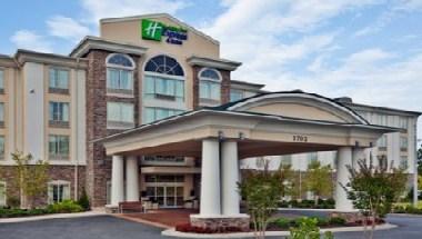 Holiday Inn Express Hotel & Suites Phenix City-Ft.Benning Area in Phenix City, AL