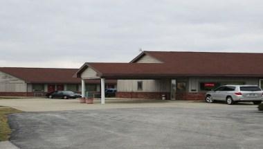 Huggy Bear Motel in Warren, IN